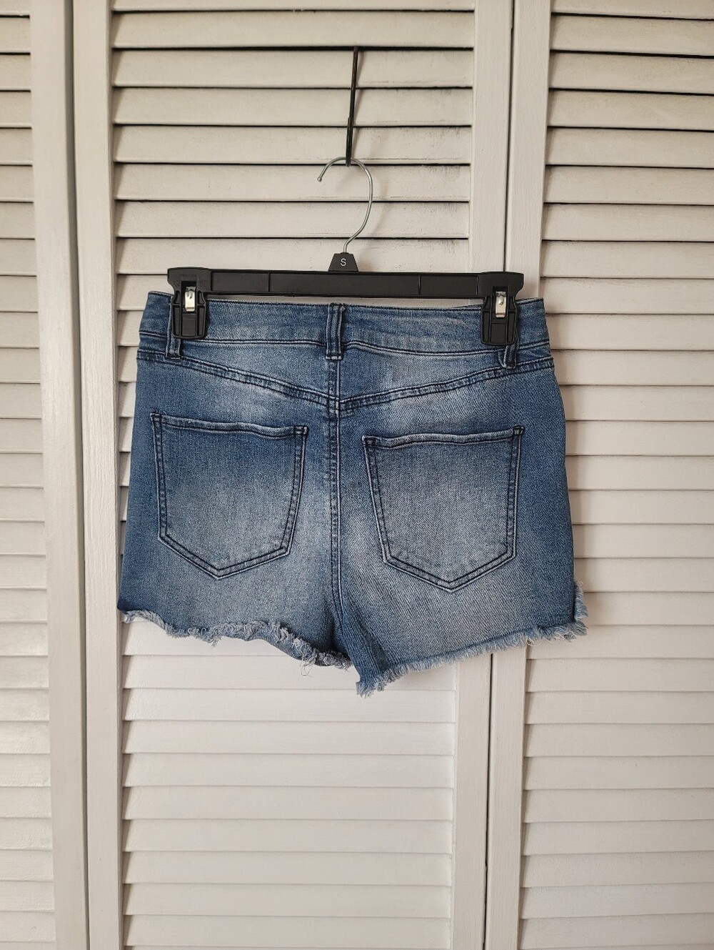 REFUGE Ripped Jean Shorts, Size 2 - Picture 6 of 6